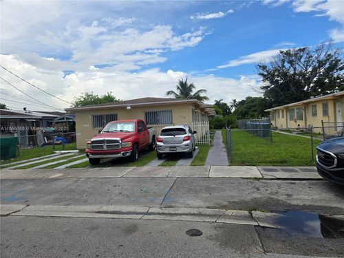 apt-1-3110 Nw 19th Ave, Miami, FL, 33142-8555 | Card Image
