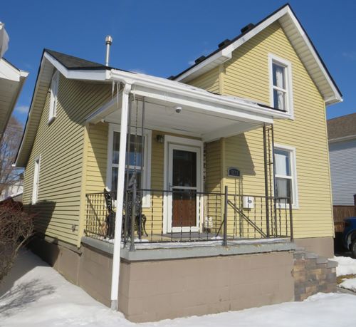 5223 Yemans St, Hamtramck, MI, 48212-4051 | Card Image