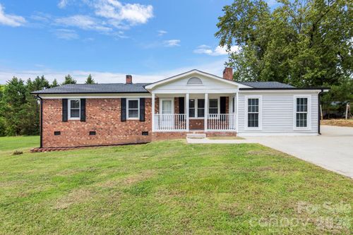 904 Long St, Oakboro, NC, 28129 | Card Image