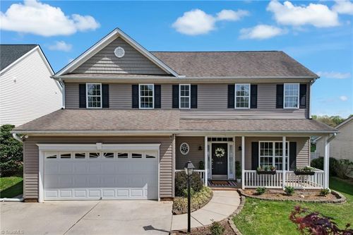 1819 Longmont Dr, Kernersville, NC, 27284-7788 | Card Image