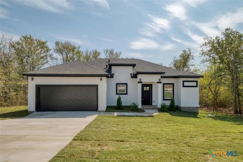 121 Diamond Head Dr, Bastrop, TX, 78602-1941 | Card Image