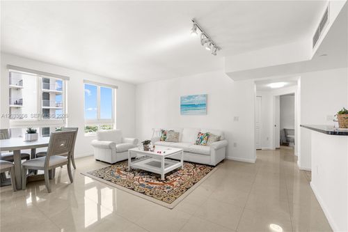 1610s-7350 Sw 89th St, Miami, FL, 33156-7683 | Card Image