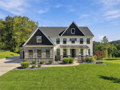 125 Abigail Dr, Mars, PA, 16046-3623 | Card Image