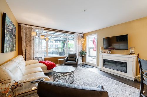 221-2525 Clarke St, Port Moody, BC, V3H0J3 | Card Image