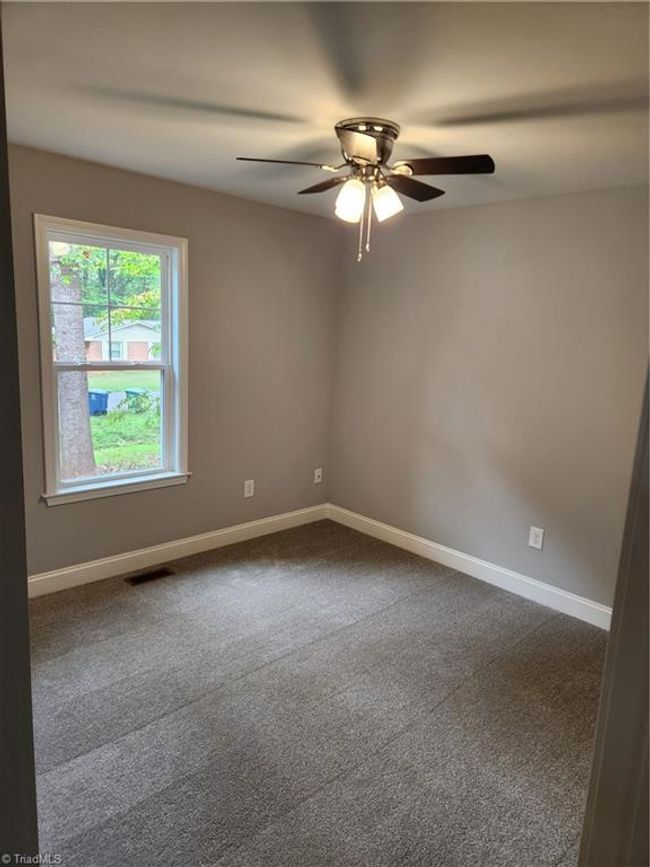 3rd Bedroom | Image 8