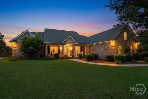 63 Saddlebrook Dr, Richmond Hill, GA, 31324-5636 | Card Image