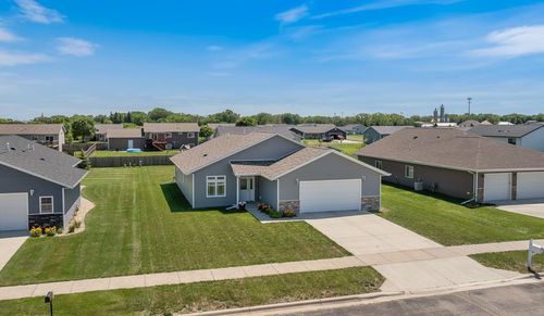 307 Brussels Ct, Marshall, MN, 56258-3156 | Card Image