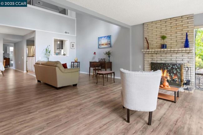 APT-1 - 1244 Singingwood Ct, Townhouse with 2 bedrooms, 2 bathrooms and 1 parking in Walnut Creek CA | Image 7