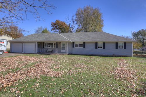 1910 Wynwood Dr, Carthage, MO, 64836-3328 | Card Image