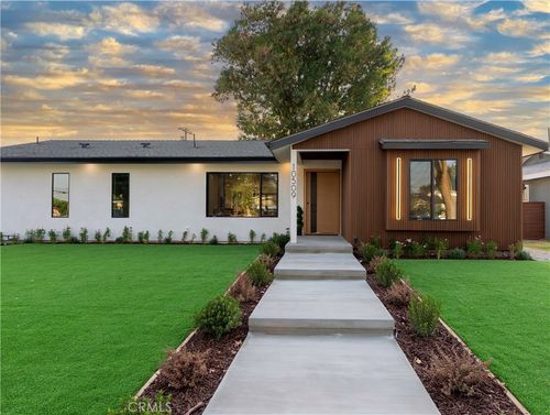 10509 Dempsey Ave, Granada Hills, CA, 91344-7110 | Card Image