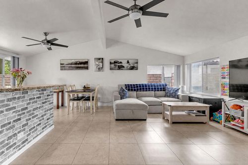 77872 Sunnybrook Dr, Palm Desert, CA, 92211-7253 | Card Image