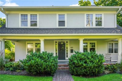 107 Delancey Avenue, House other with 6 bedrooms, 3 bathrooms and null parking in Mamaroneck NY | Image 2