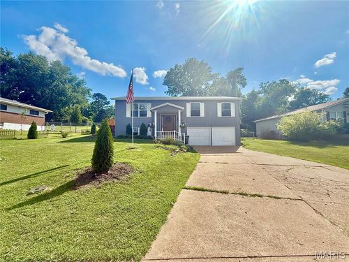 2284 Sunnyridge Dr, Arnold, MO, 63010-2287 | Card Image