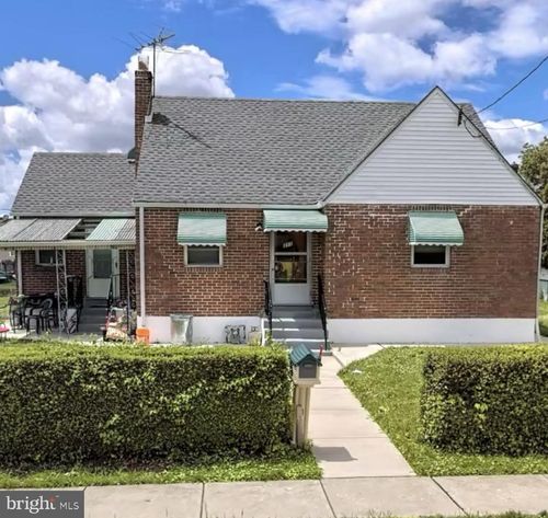 311 Folsom Ave, FOLSOM, PA, 19033-1703 | Card Image