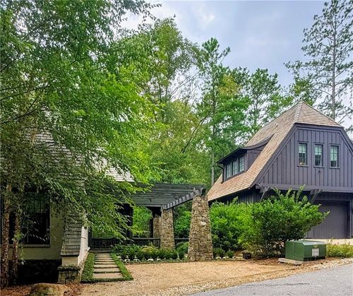 37 Swann Rdg, Chattahoochee Hills, GA, 30268-2371 | Card Image