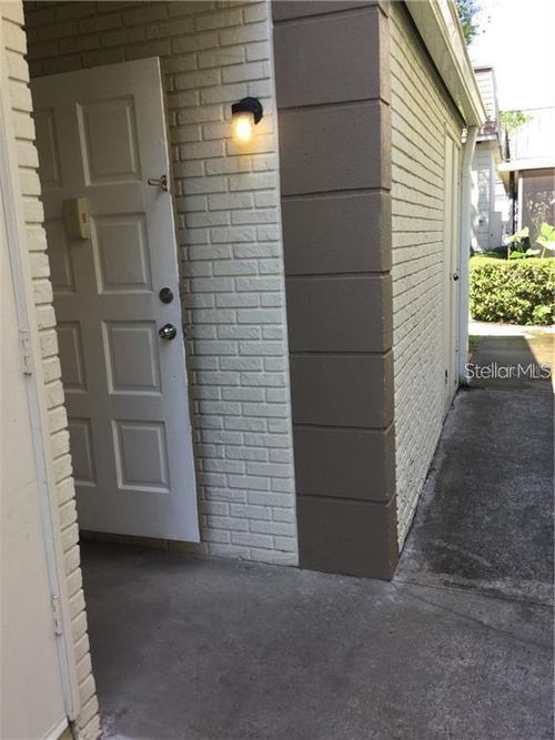 990-5999 Village Cir, ORLANDO, FL, 32822-9449 | Card Image