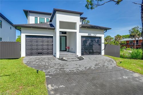 3384 Canal St, NAPLES, FL, 34112-5914 | Card Image