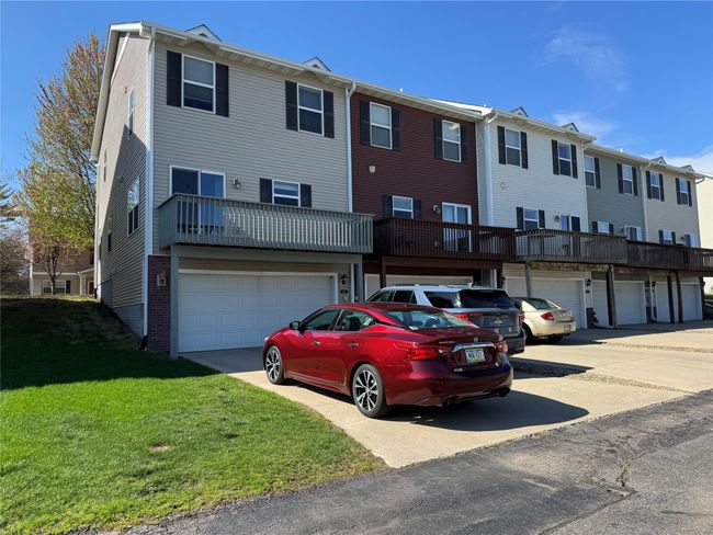 223 Se Booth Ave, Condo with 3 bedrooms, 3 bathrooms and null parking in Waukee IA | Image 5