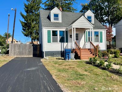 603 3rd Avenue, House other with 4 bedrooms, 1 bathrooms and null parking in North Brunswick NJ | Image 2