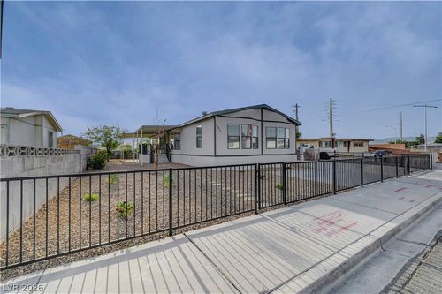 2353 Toiyabe Street, Las Vegas, NV, 89156 | Card Image