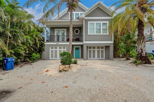 210 N Harbor Dr, HOLMES BEACH, FL, 34217-1916 | Card Image