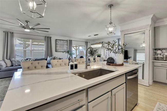 9188 Forge Breeze Loop, House other with 4 bedrooms, 3 bathrooms and null parking in WESLEY CHAPEL FL | Image 6