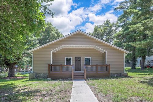 735 E Devon St, Independence, MO, 64055-1632 | Card Image