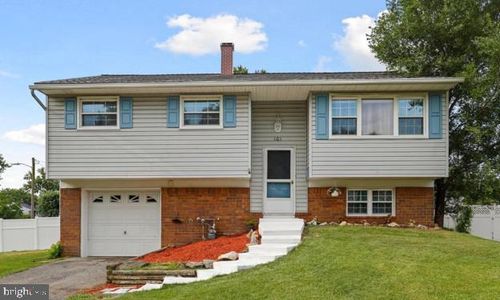 101 Crest Ave, GLEN BURNIE, MD, 21061-2801 | Card Image