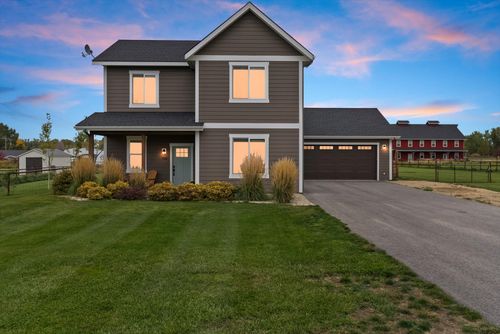 106 Gilmore Ln, Hamilton, MT, 59840-9151 | Card Image