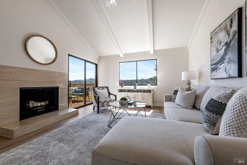 10 Dickens Ct, Mill Valley, CA, 94941-4608 | Card Image