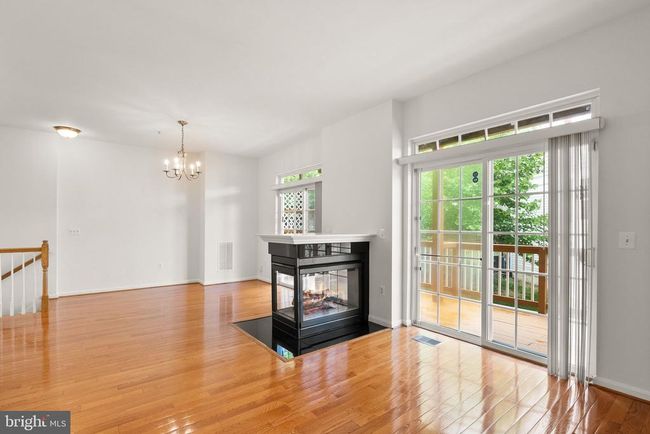 101 - 13800 Breezy Ridge Way, Townhouse with 3 bedrooms, 3 bathrooms and null parking in WOODBRIDGE VA | Image 12