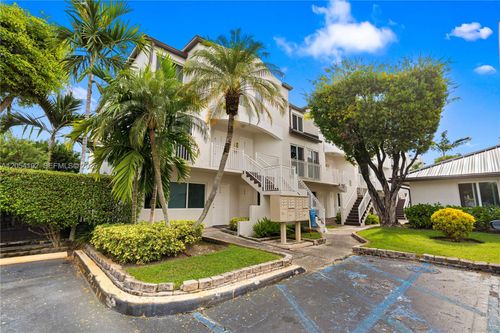 9208-8585 Nw 6th Lane, Miami, FL, 33126 | Card Image