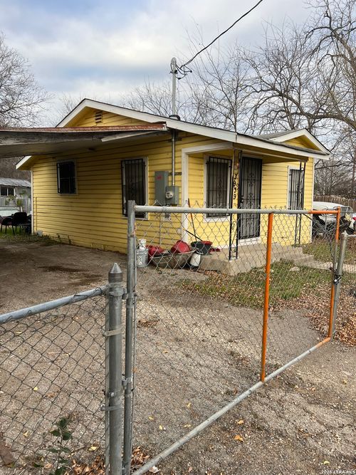 3939 Culebra Rd, San Antonio, TX, 78228-5822 | Card Image