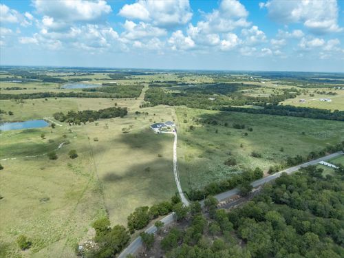 781 Alsdorf Rd, Ennis, TX, 75119-7414 | Card Image
