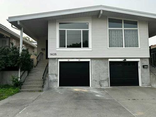 1635 24 Ave Nw, Calgary, AB, T2M1Y7 | Card Image