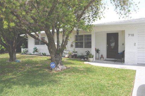 710 Aqui Esta Dr, PUNTA GORDA, FL, 33950-7003 | Card Image