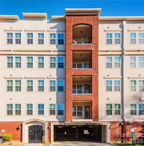 2-104-511 Queens Rd, Charlotte, NC, 28207-1593 | Card Image