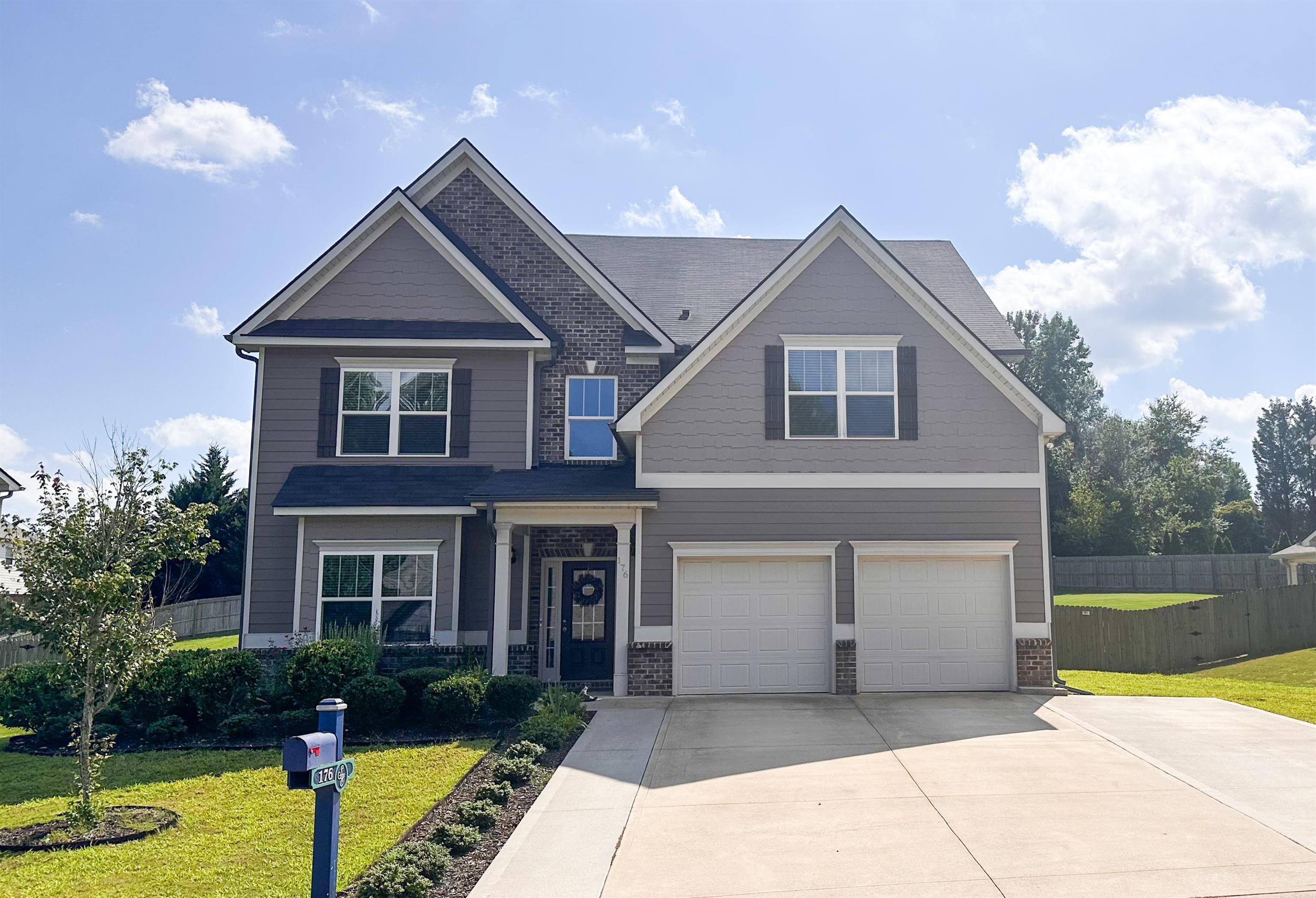 Colfax Dr, Boiling Springs, SC 29316