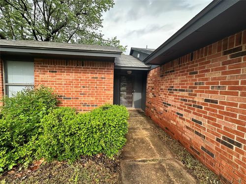 3628 Peregrine Dr, Norman, OK, 73072-8120 | Card Image