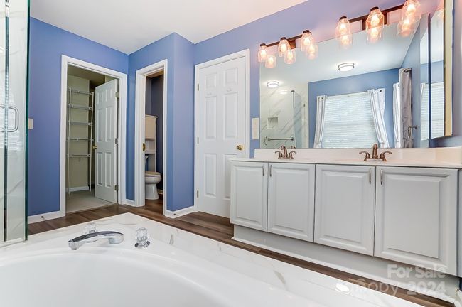 primary bath | Image 18