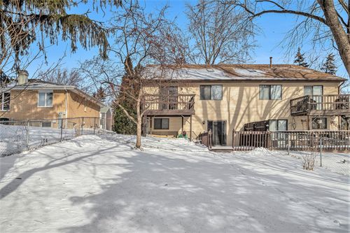 1995 Monday Dr, Elgin, IL, 60123-1223 | Card Image