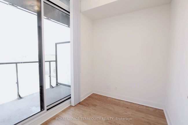 802 - 825 Church St, Condo with 3 bedrooms, 2 bathrooms and null parking in Toronto ON | Image 9