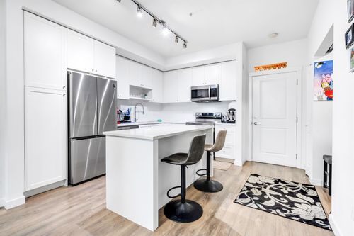 115-13623 81a Ave, Surrey, BC, V3W3N7 | Card Image