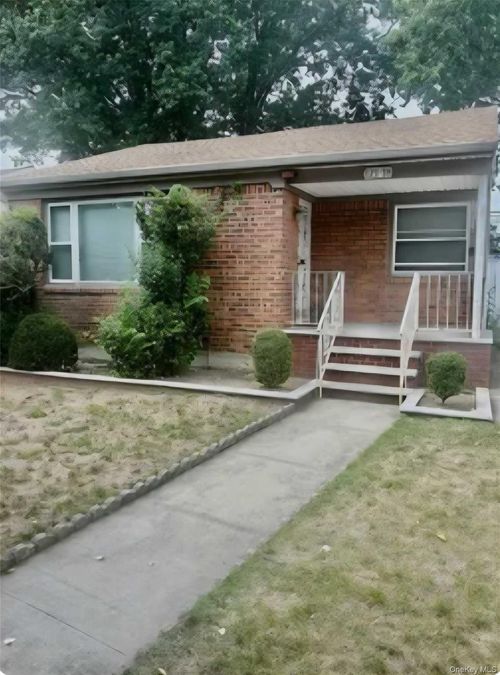 12123 238th Street, New York, NY, 11422 | Card Image