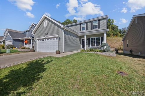 1195 Winding Bluffs Way, Fenton, MO, 63026-5587 | Card Image