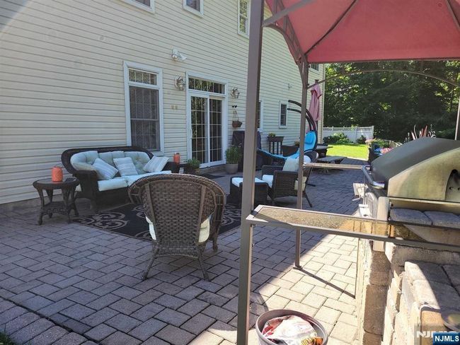 243 Paramus Rd, House other with 5 bedrooms, 3 bathrooms and null parking in Paramus NJ | Image 15