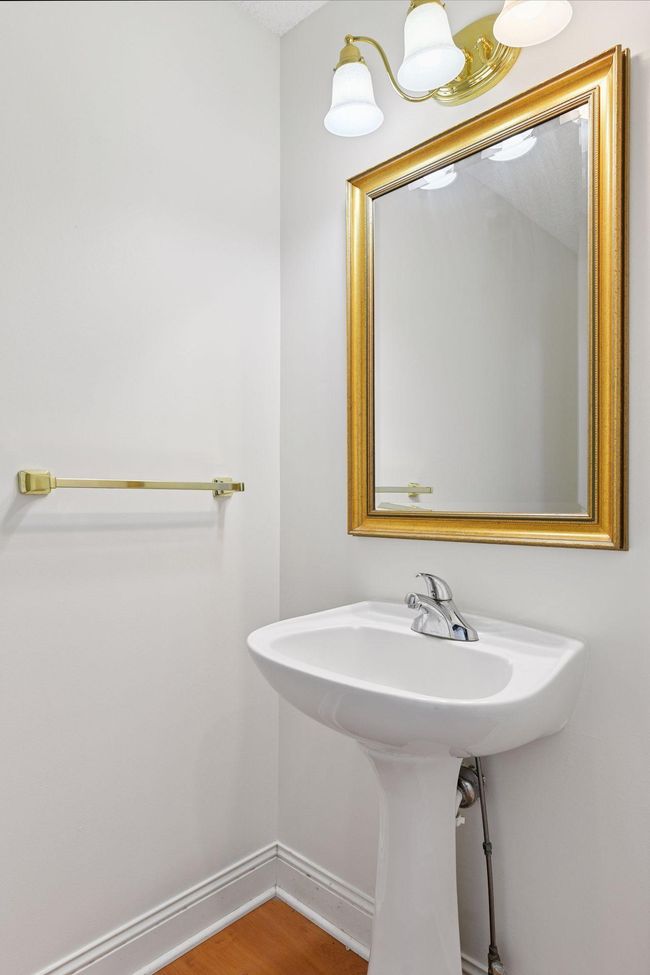 Main level powder room | Image 24