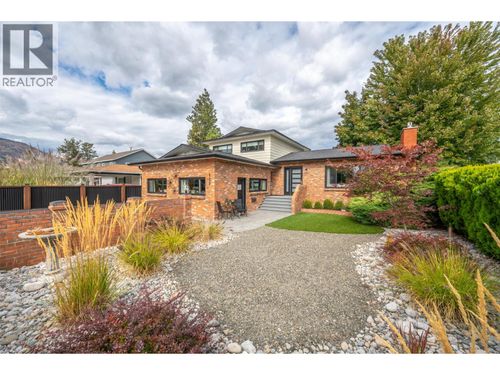 127 Elm Ave, Penticton, BC, V2A3W1 | Card Image