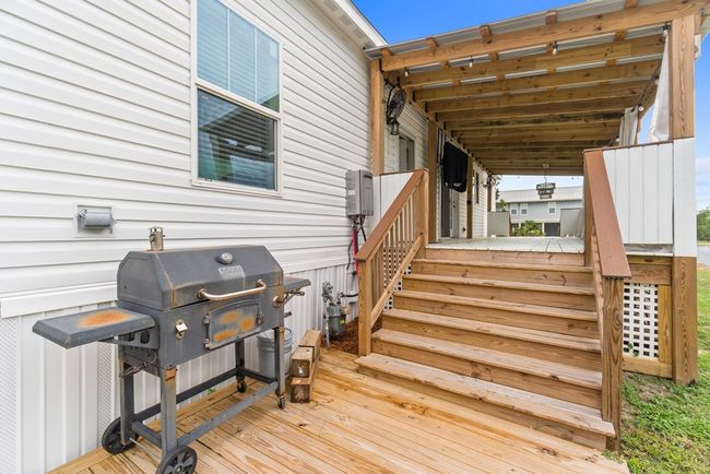 211 Cortez St, House other with 3 bedrooms, 2 bathrooms and 6 parking in Port St. Joe FL | Image 46