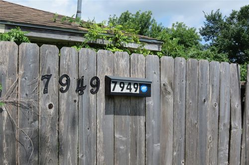 7949 Lockwood Dr, Houston, TX, 77016-6427 | Card Image